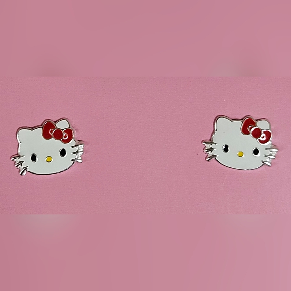 SANRIO HELLO KITTY ENAMEL STERLING SILVER HELLO KITTY STUD POST EARRINGS GIFT